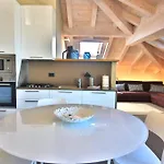 Liszt Attic By Klabhouse Appartement