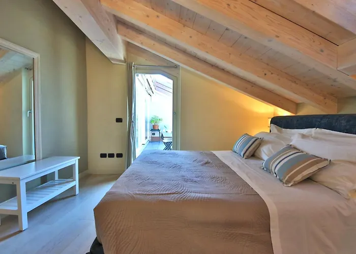 Liszt Attic By Klabhouse Апартаменты *