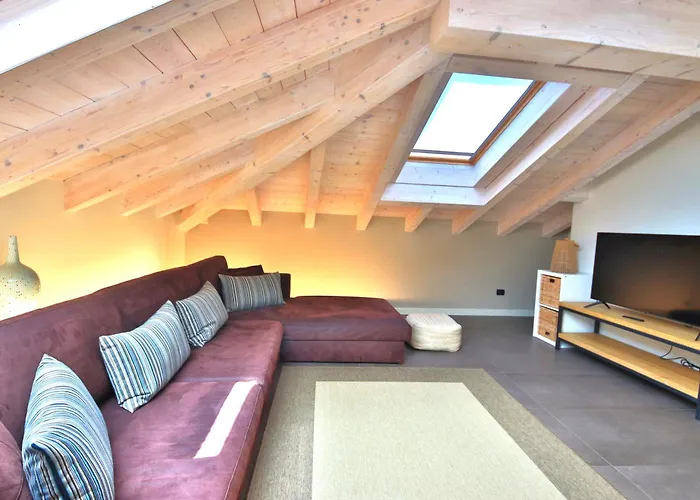 Апартаменты Liszt Attic By Klabhouse *
